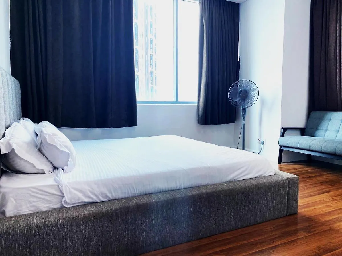 Summer Suite At Kuala Lumpur Klcc By Tengku Homestay Apartment